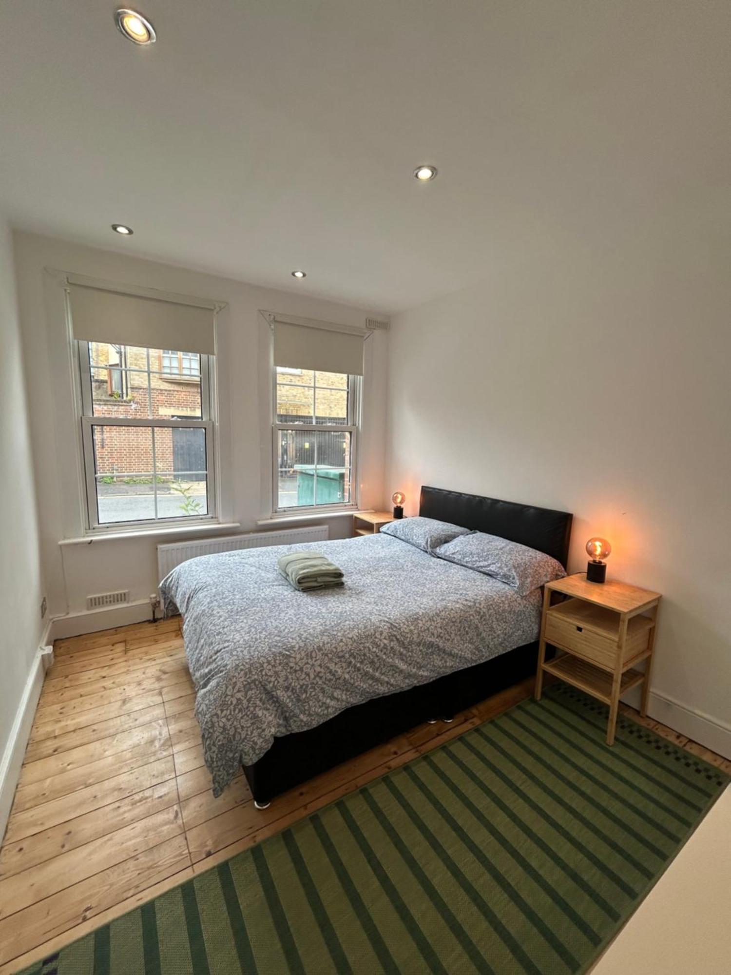 Spacious Battersea Rooms And Apartments London Room photo
